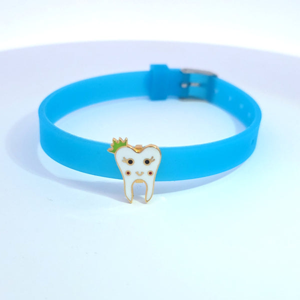 18K kids blue bangel 1.04g